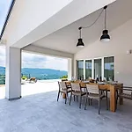 Bella By Interhome Cerovlje